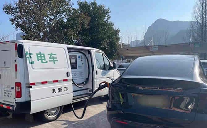 莘县汽车搭电